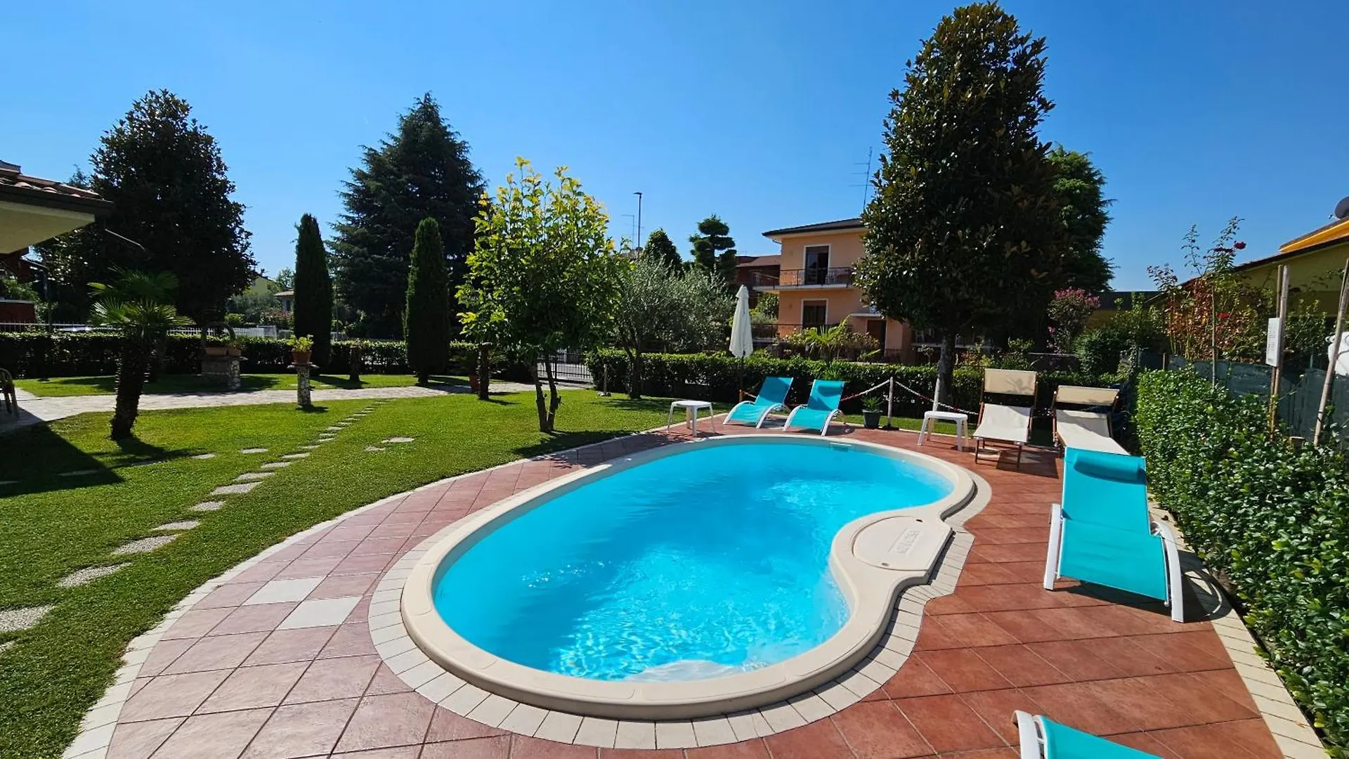 B&B Sandra Sirmione Nocleg ze śniadaniem